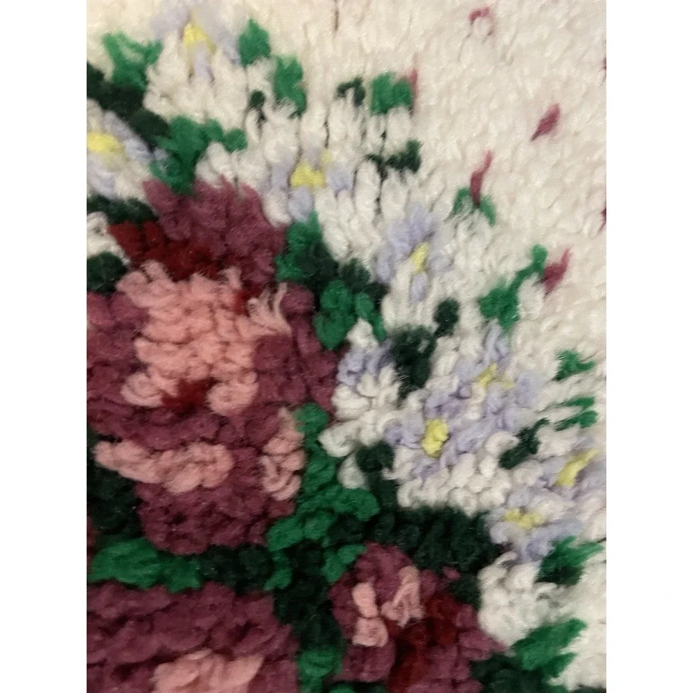 Vintage Completed Latch Hook Rug Wall Hanging 26 X 20 Blue w Pink  Purple Floral
